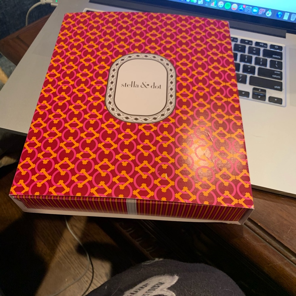 Maui Versatile Necklace - Picture 4 of 4